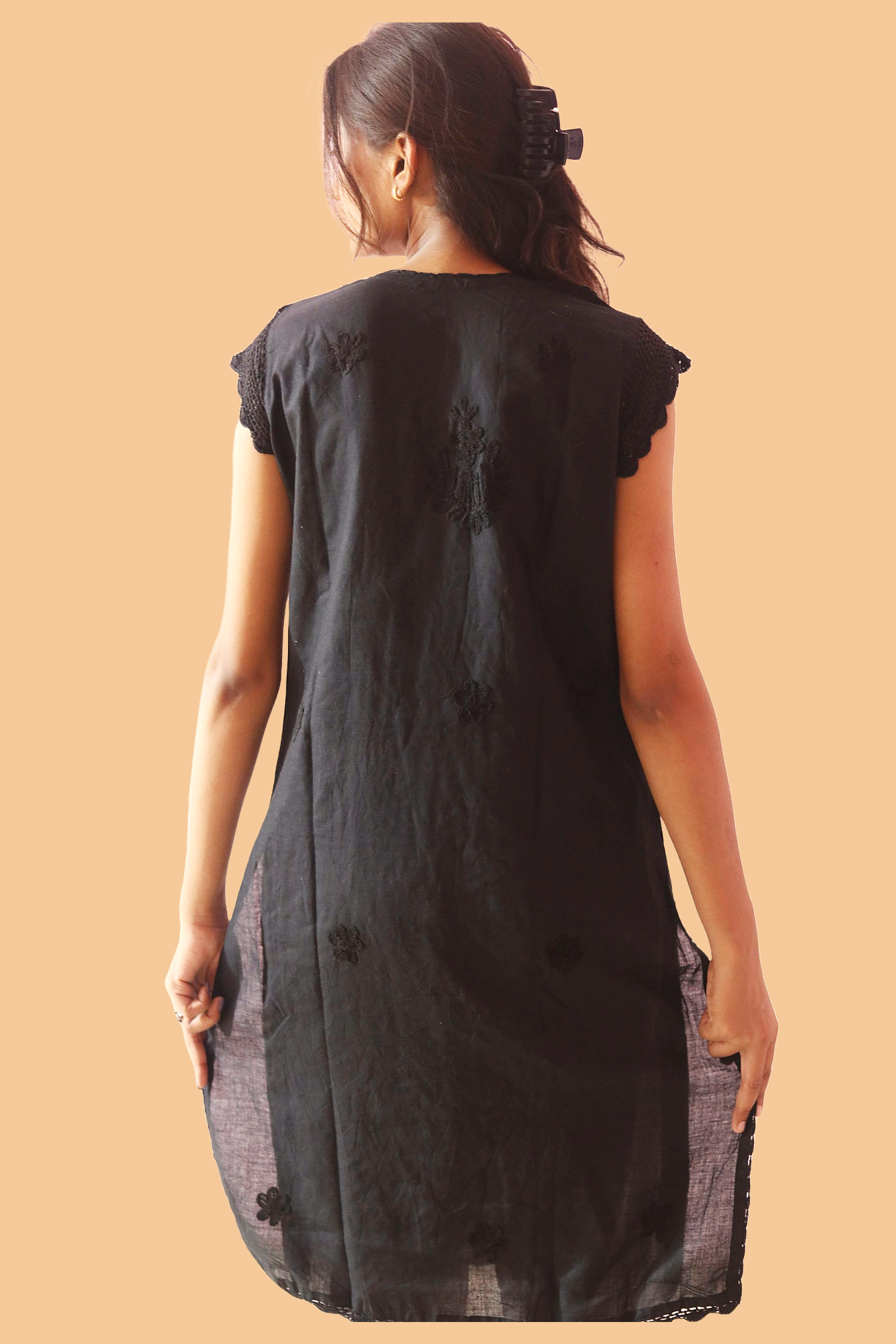 KurtiVerse Short Sleeve Cotton Kurti with Machine Embroidery