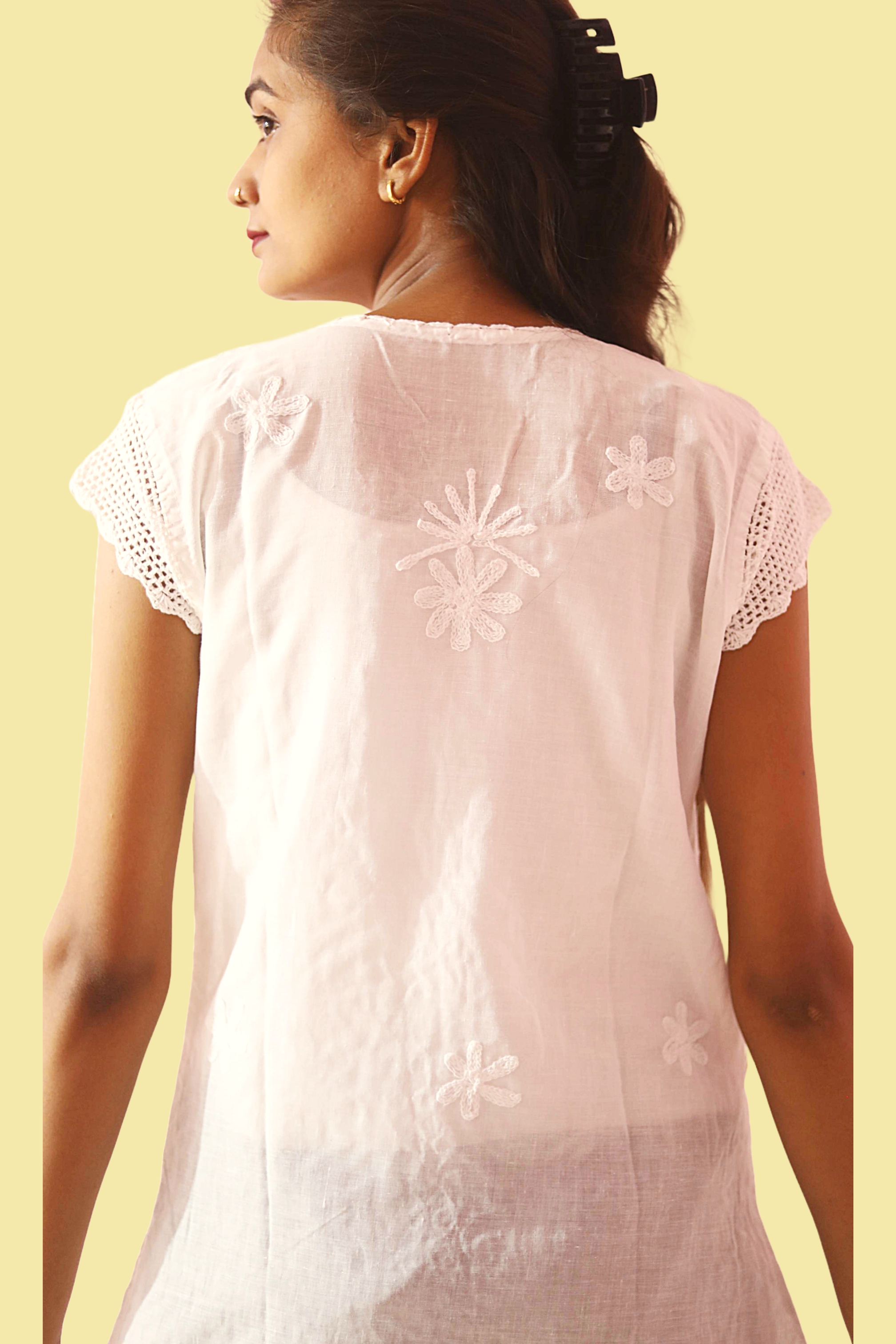 KurtiVerse Short Sleeve Cotton Kurti with Machine Embroidery